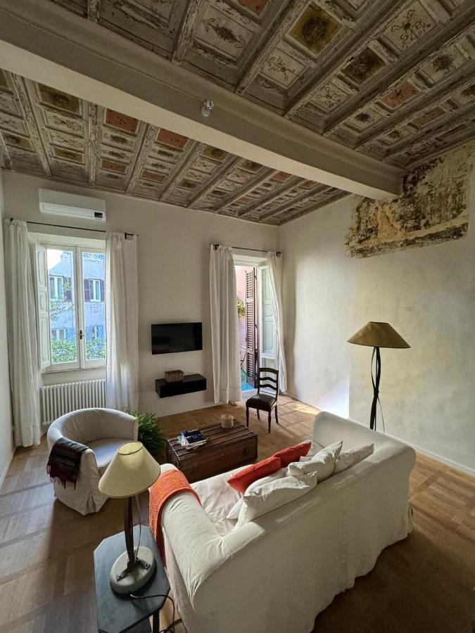 Rome Center, Luxury & History In Via Monserrato מראה חיצוני תמונה