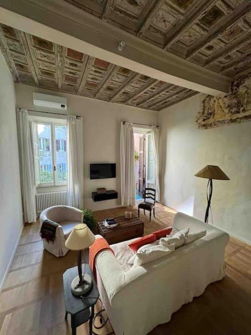 Rome Center, Luxury & History In Via Monserrato מראה חיצוני תמונה