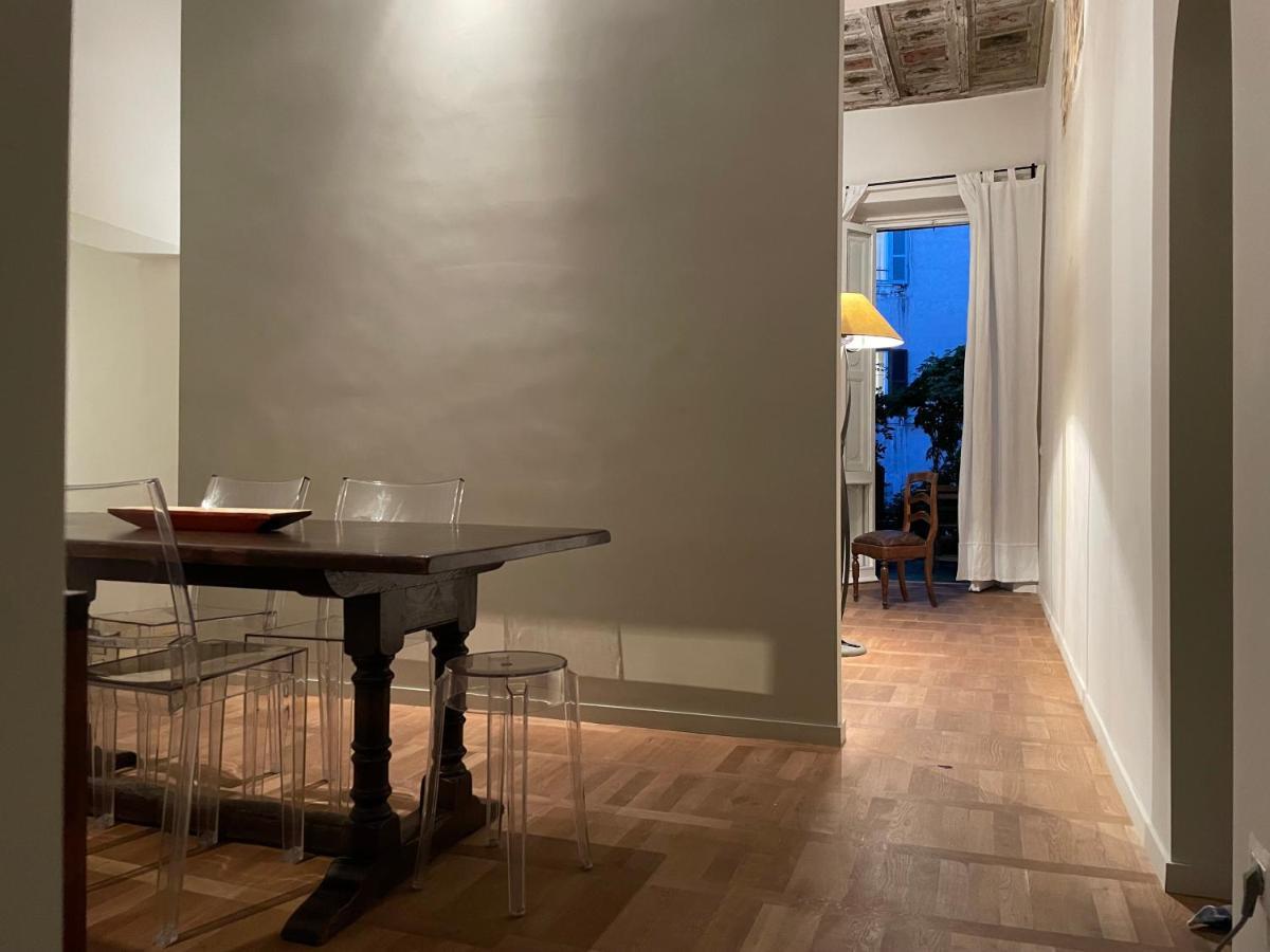 Rome Center, Luxury & History In Via Monserrato מראה חיצוני תמונה