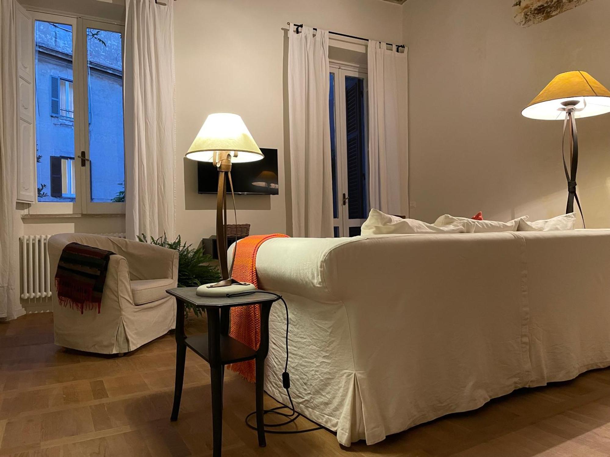 Rome Center, Luxury & History In Via Monserrato מראה חיצוני תמונה